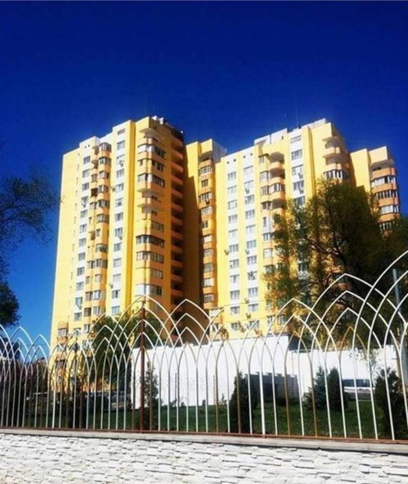 Loft Centr Apartment Tiraspol Luaran gambar